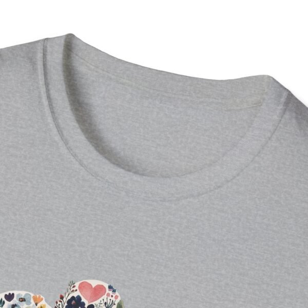 Heart Flowers T-Shirt - Image 15