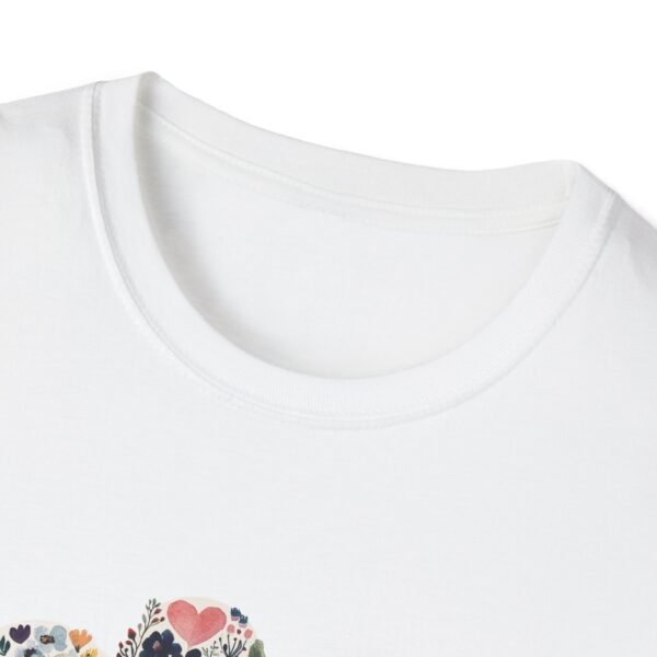 Heart Flowers T-Shirt - Image 7